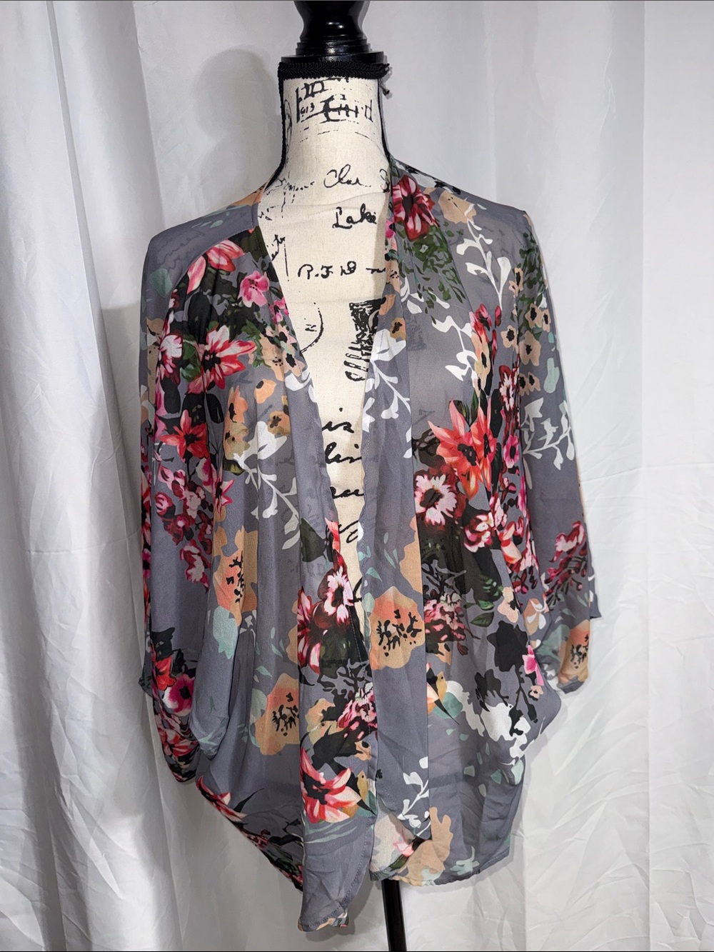 Amazon Floral Kimono Tunic - Gray with Pink and Tan Blooms